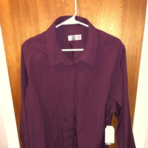 Time & Tru Burgundy Button Down Blouse - Picture 2 of 6